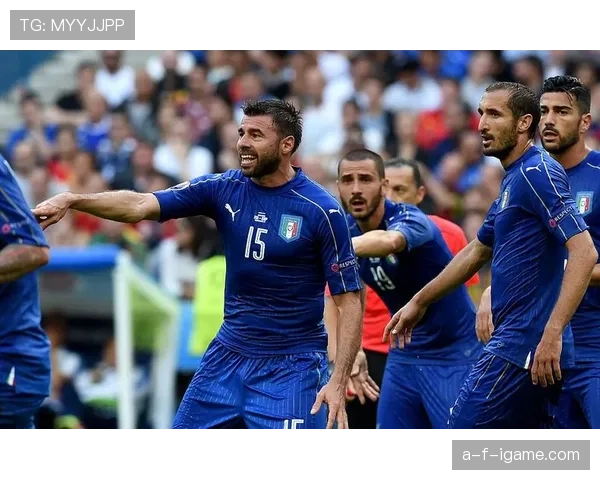 意大利队友谊赛年轻球员闪耀全场，团队凝聚力成亮点