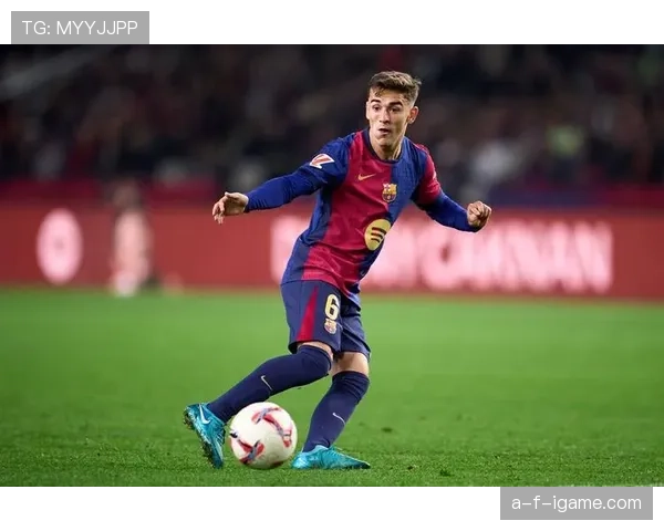 德容 vs 加维:年轻中场的战术角色与比赛影响力对比 德容 vs 加维:年轻中场的战术角色与比赛影响力对比